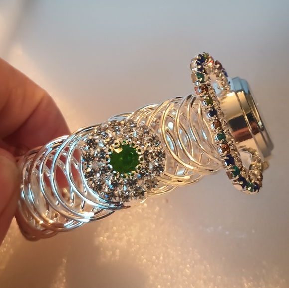 Quartz Watch - Picture 2 of 13